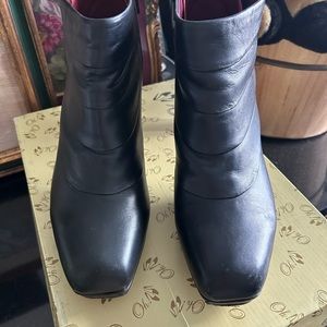 OH! Black Nappa leather. Size 41 (10)
